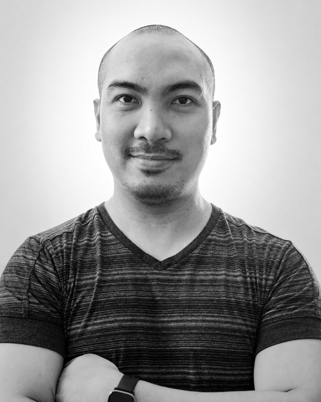 Black-and-white portrait of Reynante Martinez
